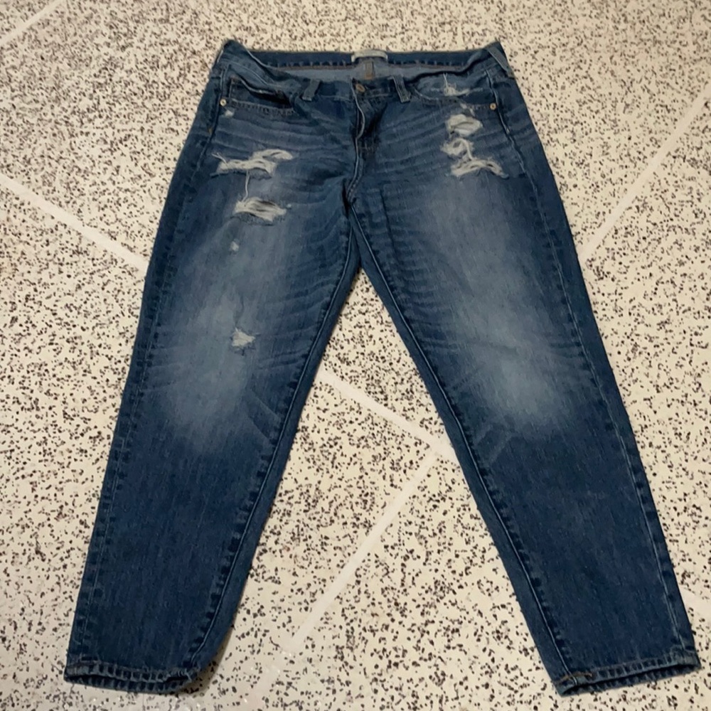 Abercrombie & Fitch Boyfriend Jeans